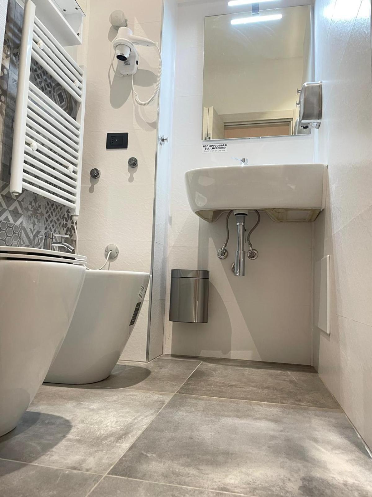 Maison d'hôtes Drooms 4,0 Domotic Smart Self 24h,7 Vicino Treni Porta Susa E Centro Storico *